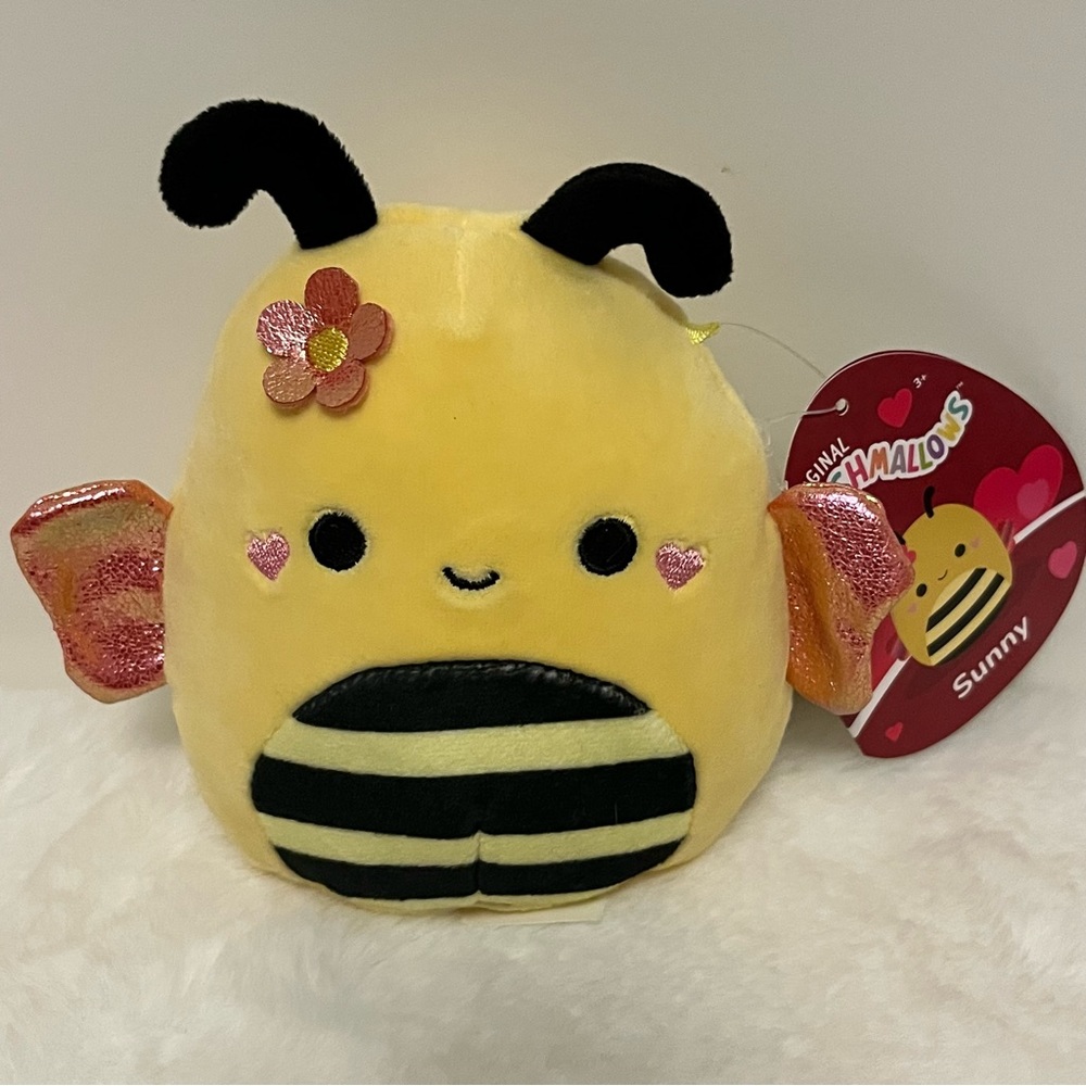 Squishmallow Sunny Bee 🐝, Heart Cheeks, Flower 🌸, Valentine’s Day ♥️, 4” New
